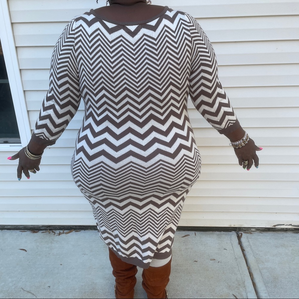 Zigzag Pattern Sweater Dress - image 2